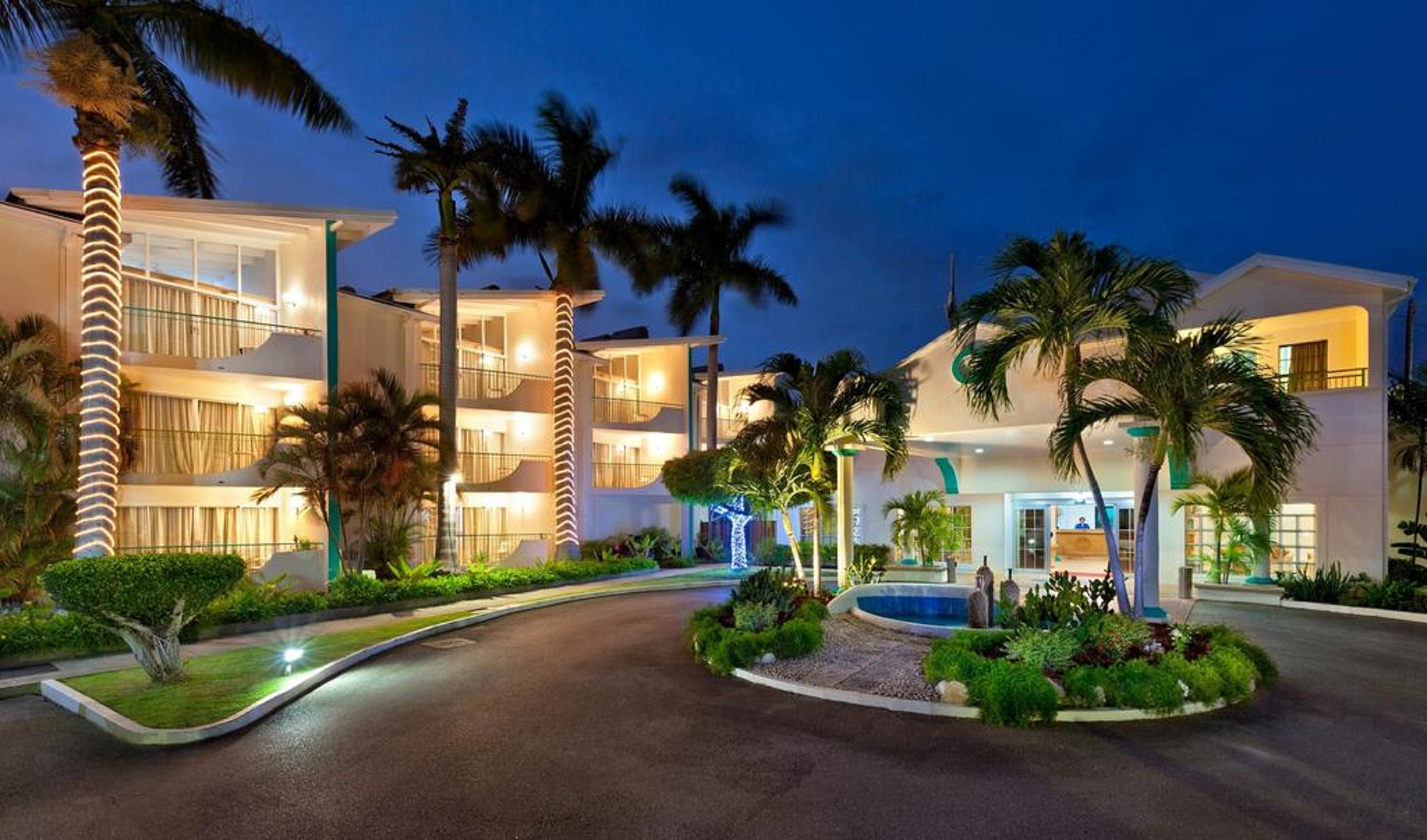 Blue Horizon Hotel Rockley ภายนอก รูปภาพ