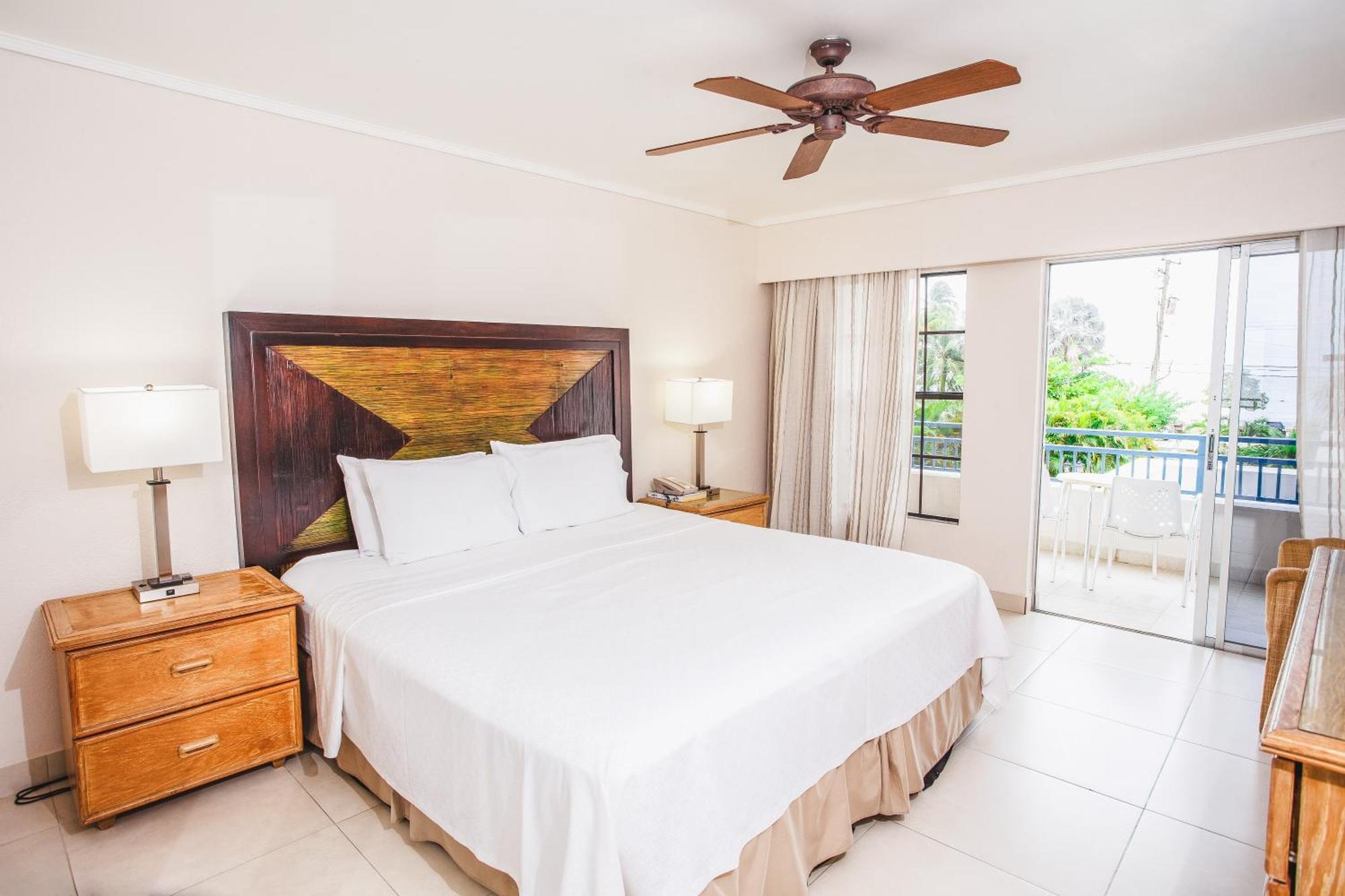 Blue Horizon Hotel Rockley ภายนอก รูปภาพ