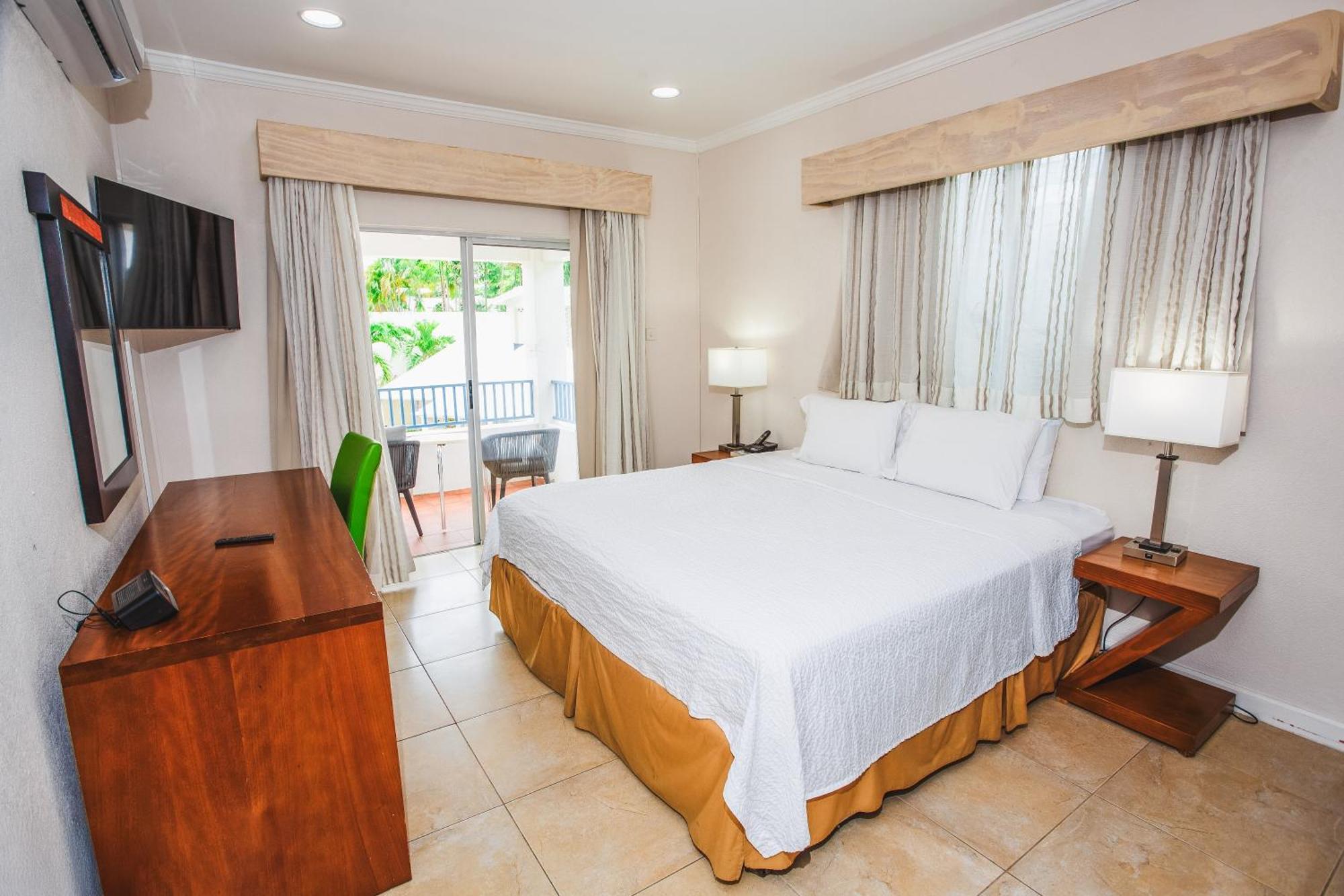 Blue Horizon Hotel Rockley ภายนอก รูปภาพ