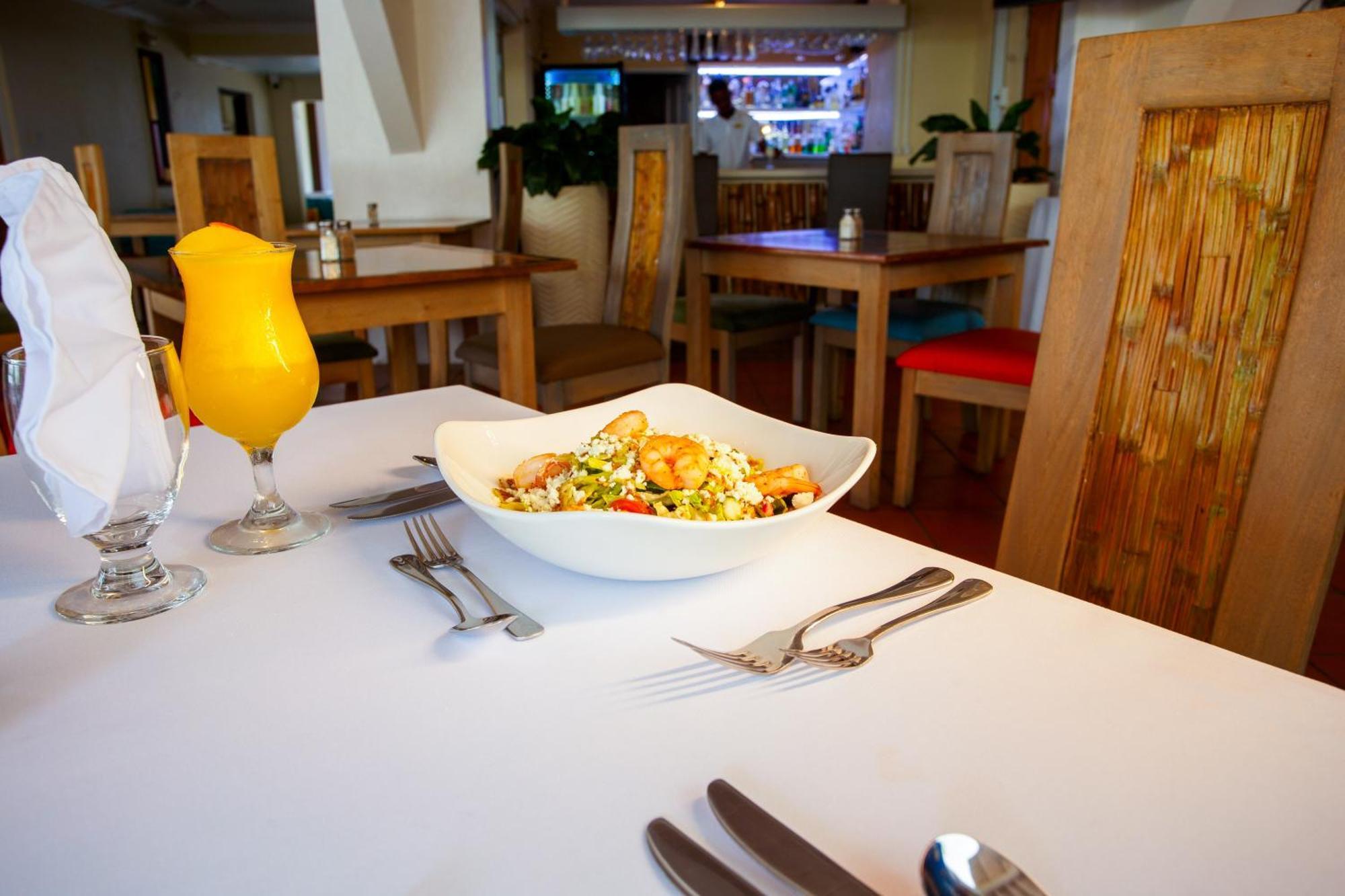Blue Horizon Hotel Rockley ภายนอก รูปภาพ