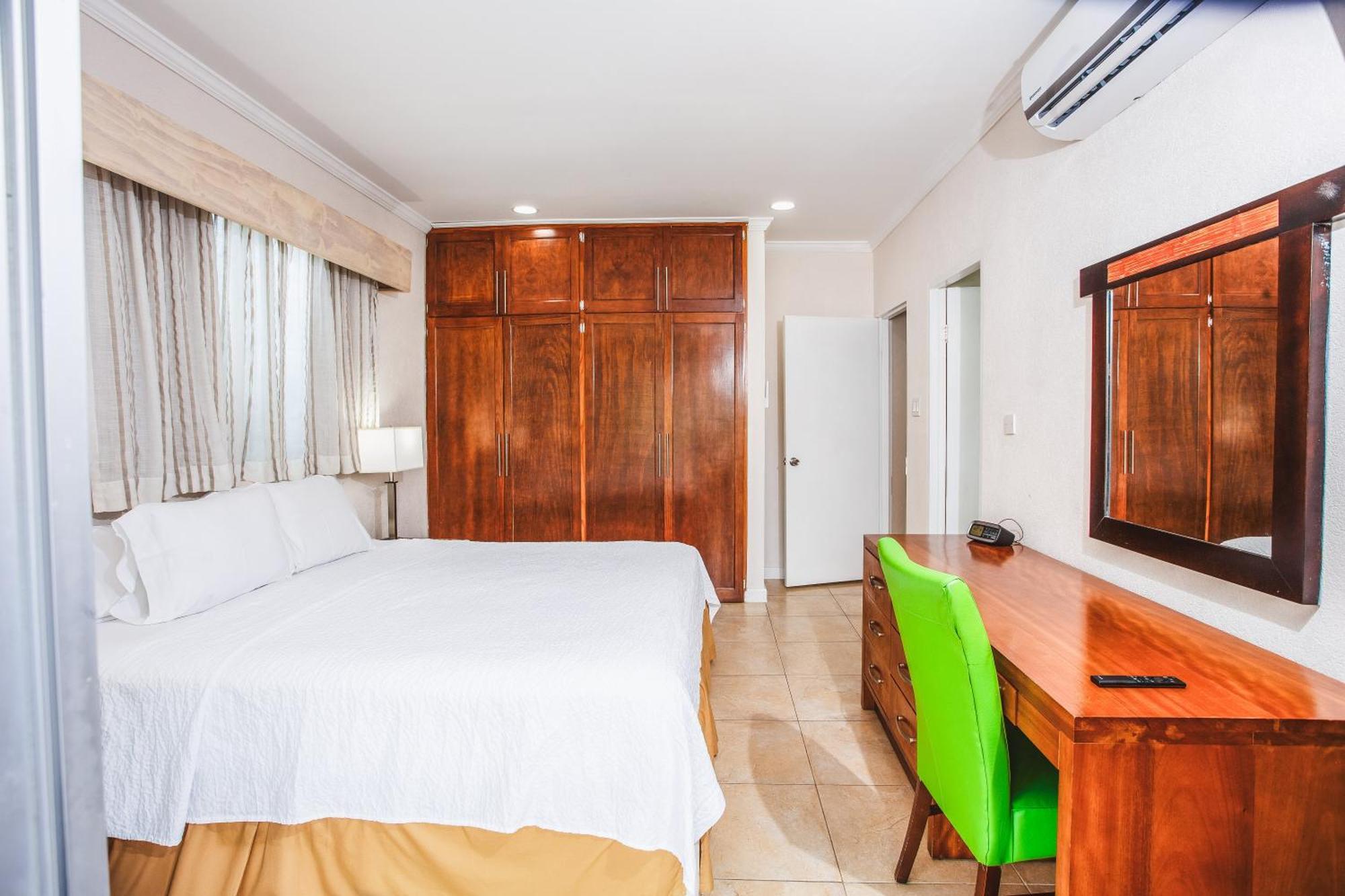 Blue Horizon Hotel Rockley ภายนอก รูปภาพ