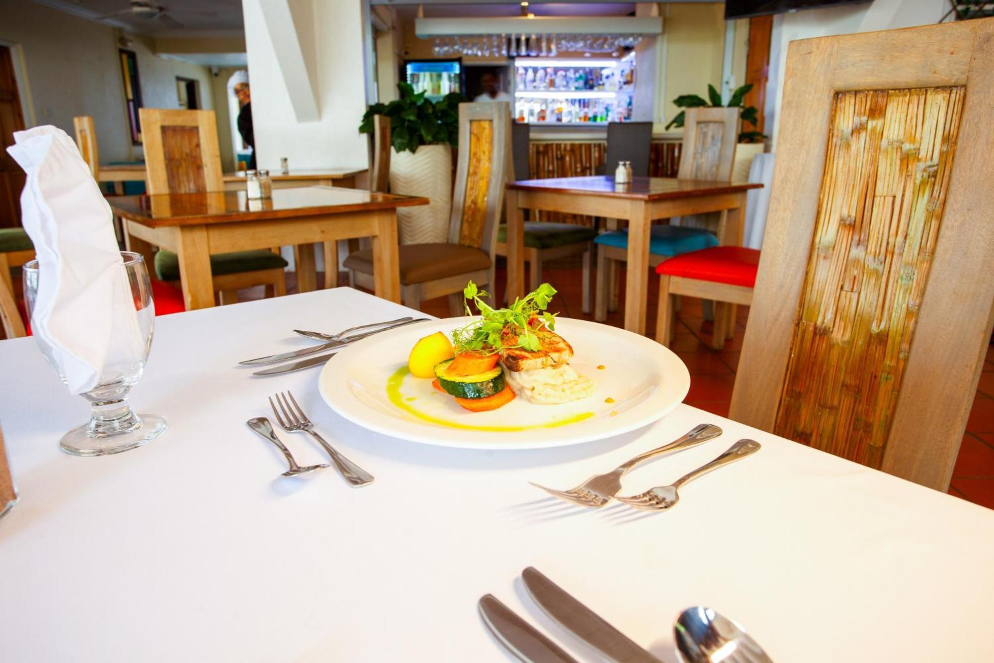 Blue Horizon Hotel Rockley ภายนอก รูปภาพ