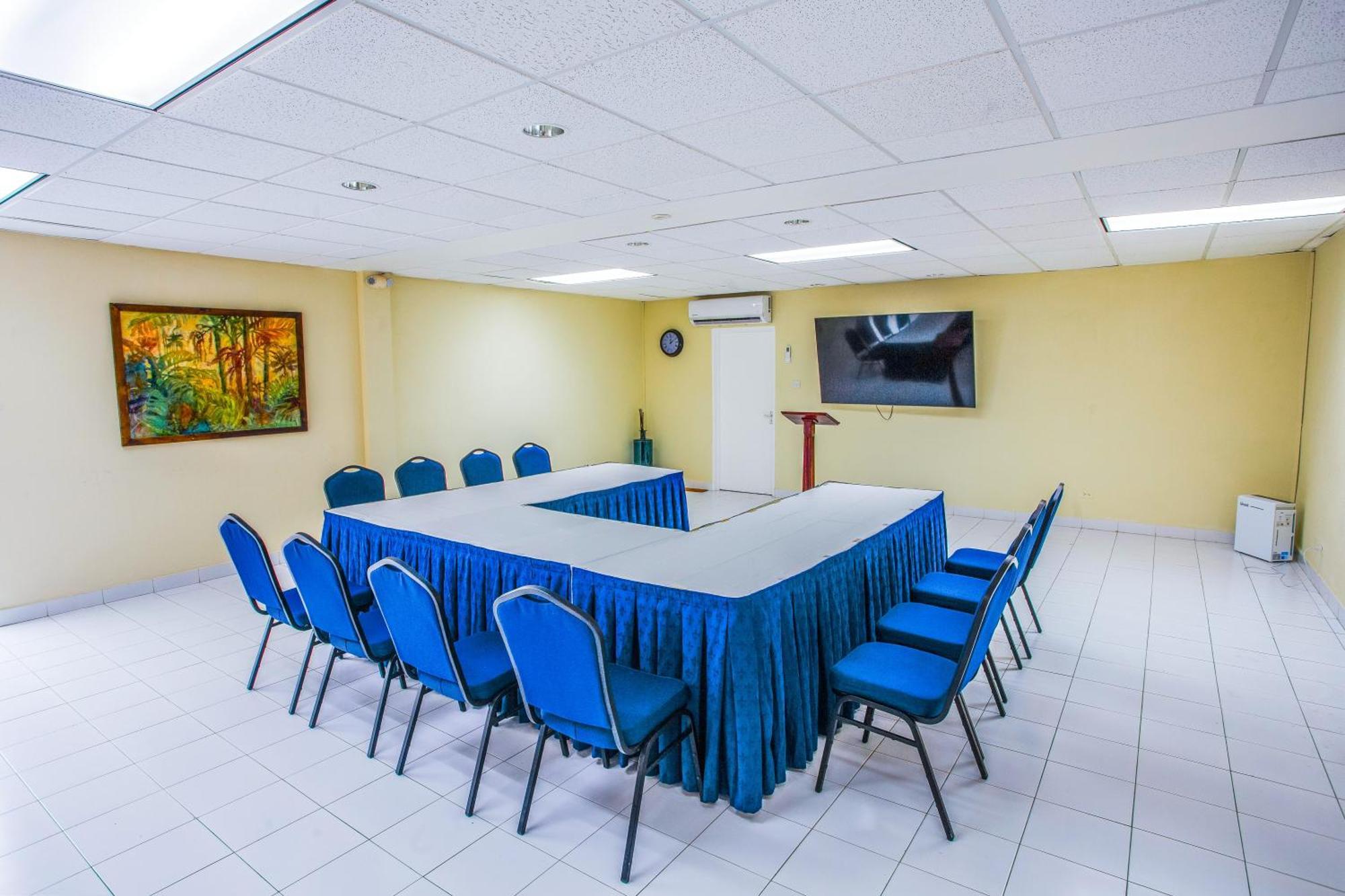 Blue Horizon Hotel Rockley ภายนอก รูปภาพ